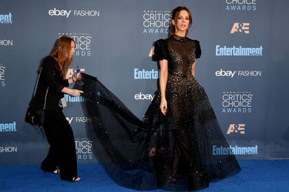 ¡De pronto flash...! Los famosos por la alfombra azul de los Critics´ Choice Awards