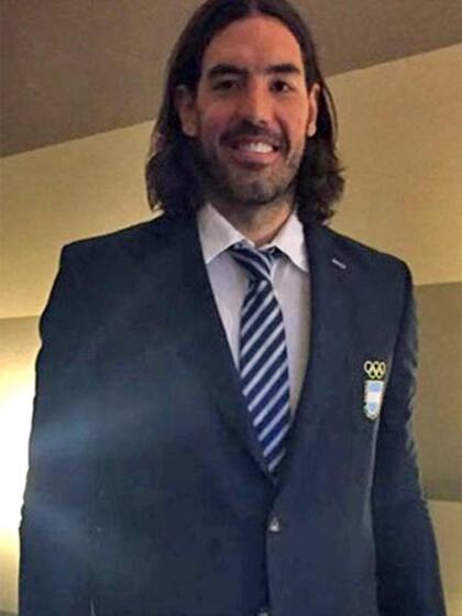 De punta en blanco y con cierto guiño a los colores de la bandera argentina, así se verá a la delegación nacional vestida por Giesso