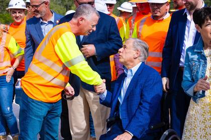 De qué se trata la nueva ley de Abbott para mayor seguridad en campamentos juveniles