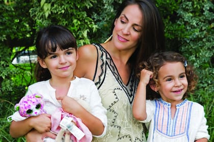 De regreso a Bruselas, las chicas retomarán las clases en un colegio internacional, mientras que Agustina planea seguir aprendiendo francés y descubriendo la ciudad.