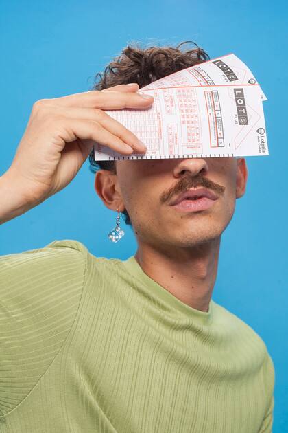 De su ecosistema familiar destaca la influencia de su papá, Gerardo Hochman, que es director de circo.