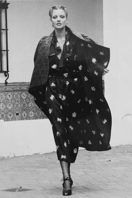 De sus épocas de modelo, durante una producción de fotos en el Museo Fernández Blanco.