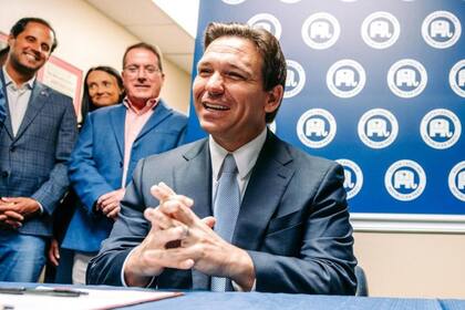 De todas las políticas implementadas por DeSantis, el nuevo plan de estudios en las secundarias de Florida ha sido uno de los más discutidos