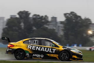 STC2000. Barrichello sigue a los golpes: chocó a un compañero y fue excluido