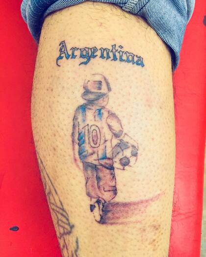 De todo tipo, la pasión por el fútbol y los tatuajes a flor de piel