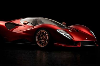 De Tomaso P72. Aunque espectacular, resulta un “pastiche” de elementos viejos y nuevos