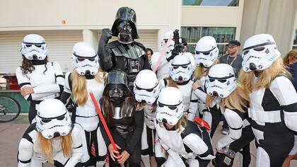 De un clásico del consumo cultural como Star Wars a la novedad del Pikachu invadiendo San Diego, los disfraces son infaltables