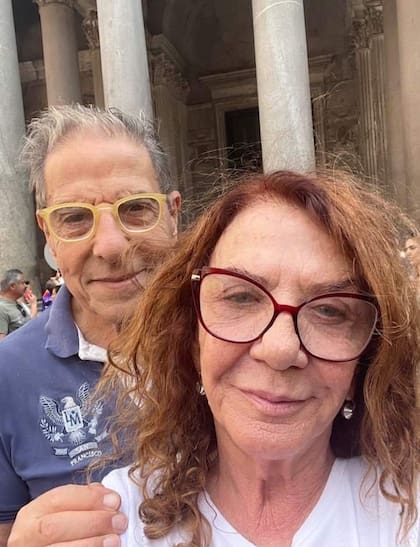 De viaje a Roma con Alicia Barrios, su amor desde que se vieron por primera vez en una entrevista