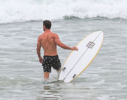 ¡De vuelta en Byron Bay! Chris Hemsworth disfruta sus días lejos de las cámaras y junto a su familia