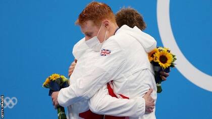 Dean y Scott celebrando sus triunfos