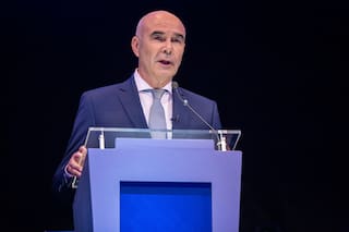 Juan José Gómez Centurión: las dos vidas y la pesadilla del reloj