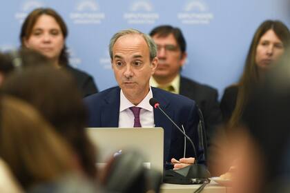 Debate en comisión de diputados por la ley ómnibus