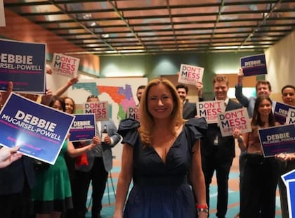 Debbie Mucarsel-Powell busca representar a Florida en el Senado de Estados Unidos