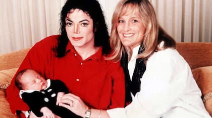 Debbie Rowe le ofreció a Michel Jackson cumplir su sueño