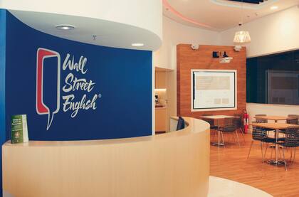 En Wall Street English combinan tecnología digital y clases presenciales