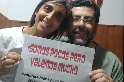 "Debemos visibilizar y concientizar sobre las distintas problemáticas que viven a diario los pacientes con enfermedades poco frecuentes: diagnósticos tardíos, poco conocimiento médico, falta de cobertura médica, entre otras. 