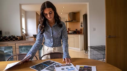 Debido a la falta de acción por parte de las plataformas de redes sociales y la policía, Sasha-Jay dice que ha tenido que hacer su propia investigación.