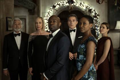 Debora Cahn, creadora y showrunner de La diplomática, fue una de las más destacadas guionistas de The West Wing, y su impronta en la nueva historia se percibe especialmente en los nuevos episodios