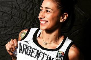 La capitana de las Gigantes: camiseta perfumada y contra la mirada "del macho"