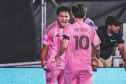 Debut de manera profesional en 2019 y sum 61 apariciones en 2022