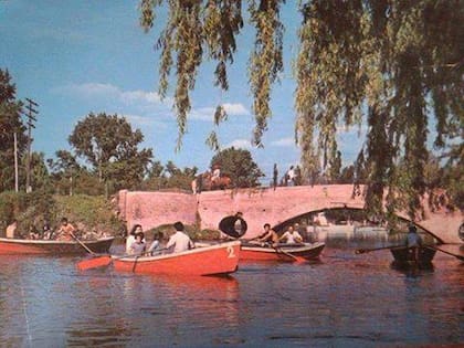 Décadas atrás, destacan los vecinos, el río era una parte esencial de la vida social de Carmen y San Antonio de Areco // Facebook Memorias de Areco