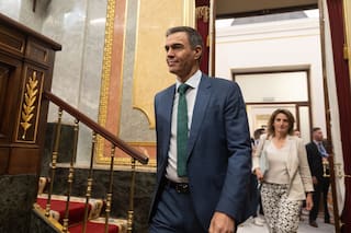 Decenas de miles de personas marchan en Madrid para exigir la renuncia del presidente del Gobierno