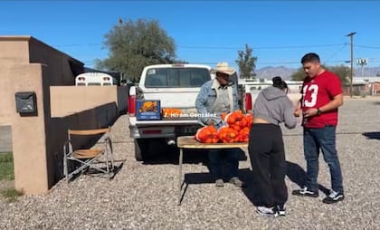 Decenas de personas de Arizona vieron el caso en redes sociales y se solidarizaron