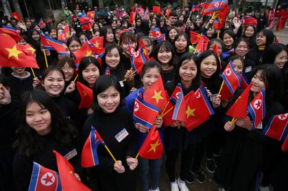 Decenas de personas fueron a saludar al líder de Corea del Norte