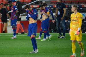 Barcelona, en crisis: el golazo de Messi de tiro libre que no sirvió de nada
