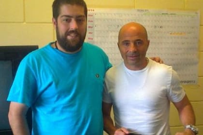 Declarado fanático de Callejeros Jorge Sampaoli fue a visitar a su amigo, Patricio Santos Fonanet