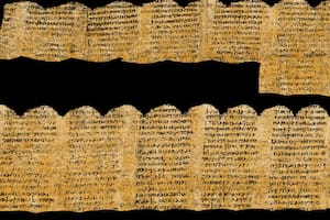 Decodificaron un pergamino de 2 mil años de antigüedad y revelaron un fragmento de su texto