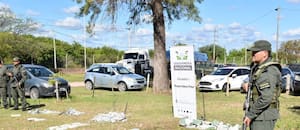 Una camioneta embistió a gendarmes, pero fue interceptada cuando trasladaba bloques de cementos rellenos de cocaína