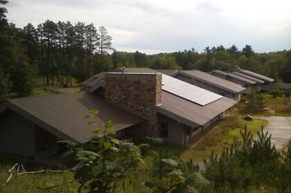 Deep Portage Learning Center es un campamento que educa para la sustentabilidad y el cuidado del medio ambiente.