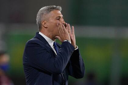 Hernán Crespo, conforme con el rendimiento de Defensa y Justicia en el primer tiempo