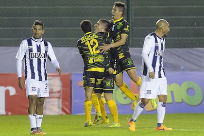Defensa y Justicia se impuso ante Talleres