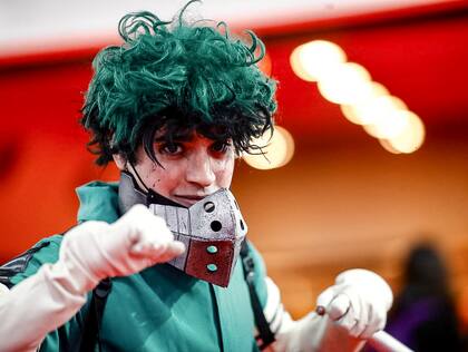 Deku, de My Hero Academia, en una recreación muy precisa, completa con pelo verde
