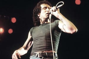 La crónica de la noche que apagó la voz de Bon Scott, vocalista de AC/DC