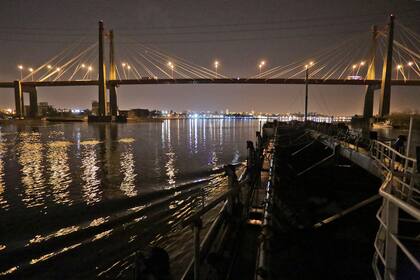Las luces de la ciudad le dan la bienvenida a "Doña Nina"