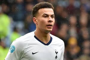 Dele Alli en 2020, cuando jugaba en Tottenham y su pase costaba 100 millones de euros