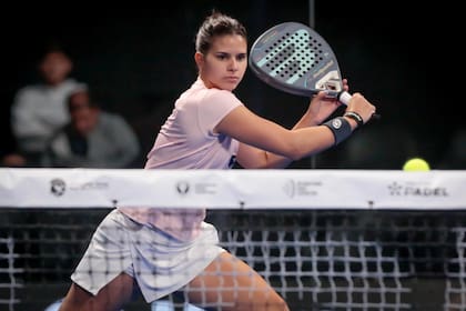 Delfina Brea, actual número dos de pádel, es una de las deportistas embajadoras de Bullpadel