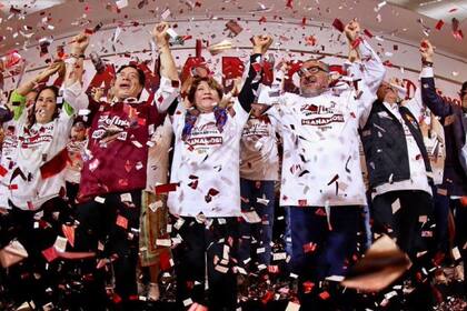 Delfina Gómez Álvarez anuncia su victoria