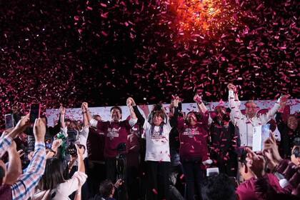 Delfina Gómez Álvarez anuncia su victoria