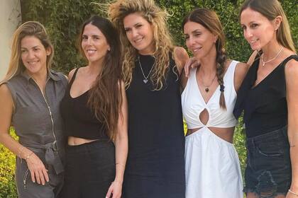 Delfina Lecouna, Rochi Goldenhorn, Isabel, Milagros Brito y Gisela Dulko.