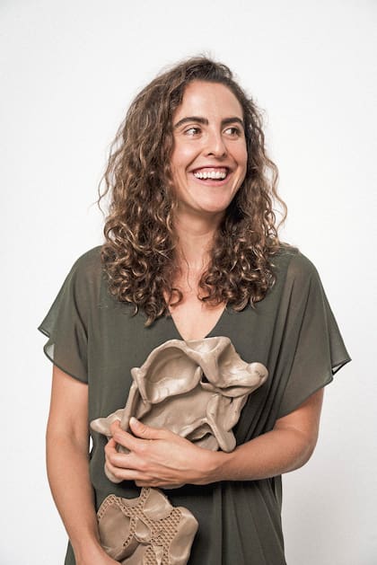 Delfina Velar Irigoyen estudió Arquitectura pero cambió la orientación proyectual por creaciones a otra escala