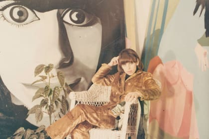 Delia Cancela en su taller, en 1966