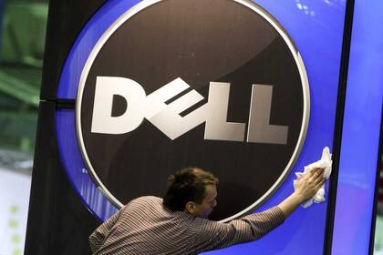 Dell busca atraer inversores para impulsar a la compañía con menos ventas de PC y más servicios informáticos