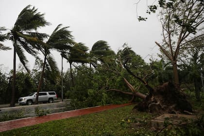  El huracán Delta tocó tierra en México esta mañana como una tormenta de categoría 2 extremadamente peligrosa