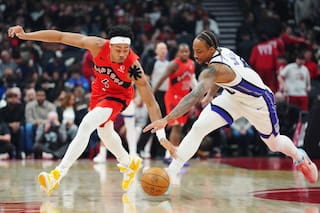 DeMar DeRozan anota 28 puntos, rebasa a Dominique Wilkins y los Kings vencen 123-115 a los Raptors
