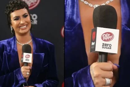 Demi Lovato fue criticada por dar una nota sosteniendo un micrófono con el logo de una gaseosa dietética