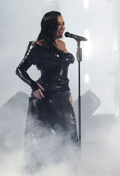 Demi Lovato fue otra de las grandes estrellas en subirse al escenario